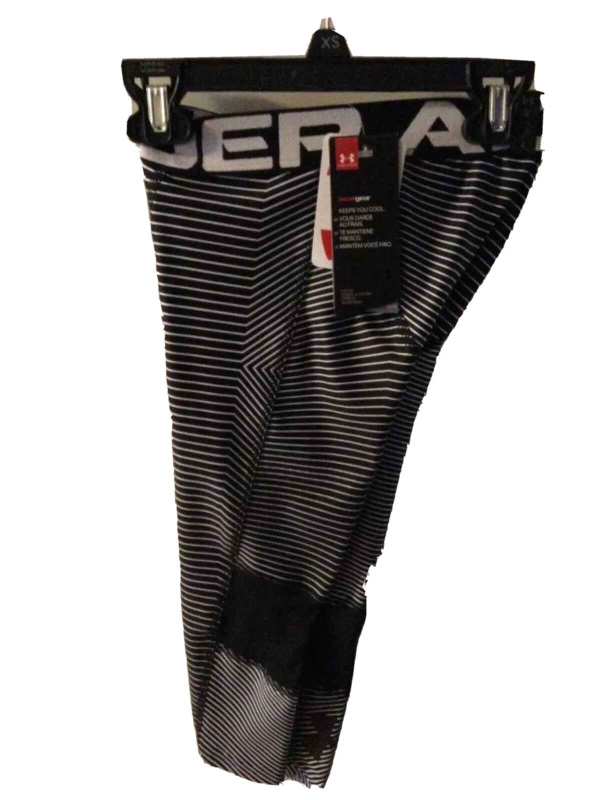 Under Armour Boys Youth Black White Striped HeatGear ¾ Printed Leggings YXS (7)