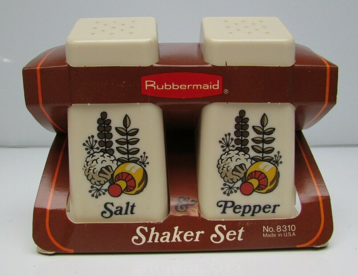 Vintage Rubbermaid Salt & Pepper Shaker Set No. 8310 NOS 1979 Almond