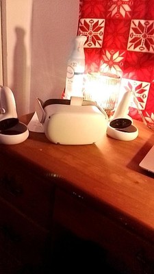 Meta Oculus Quest 2 - 128GB - Advanced All-in-one VR Headset