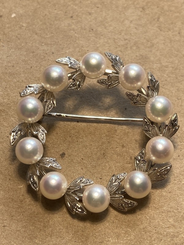 Mikimoto Pearl Brooch Leaf Circle Laurel Pearl Silver mikimoto Vintage 50s 60s
