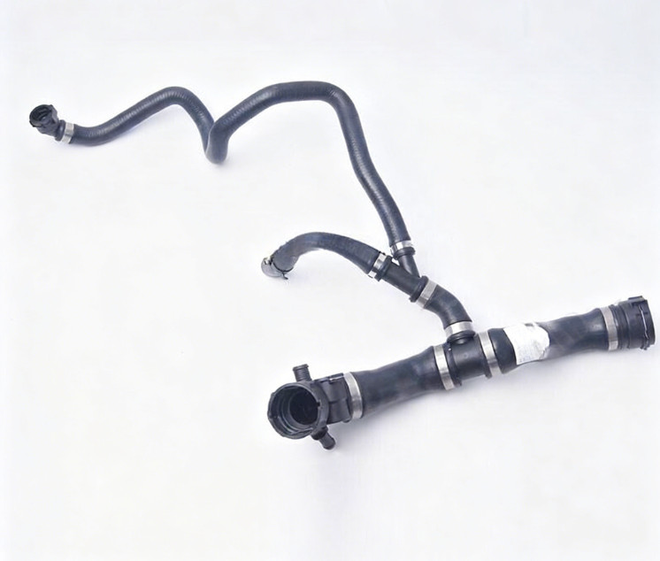1Pc Water Tank Upper Pipes For Rolls-Royce Ghost RR4 WRAITH DAWN 17127604913