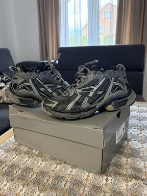 Balenciaga Runner 42