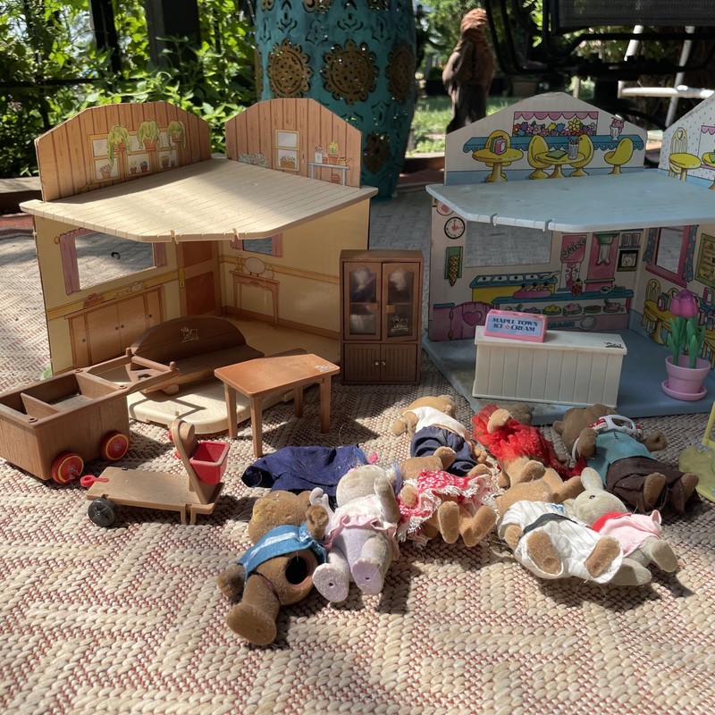 Vintage Maple Town Partial Playsets Tonka 1986 Calico Critters Playset parts Lot