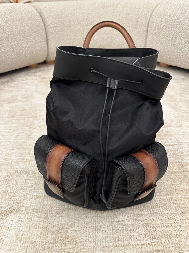 100% подлинный мужской кожаный нейлоновый рюкзак Berluti Horizon черный рекомендуемая розничная цена 2950 фунтов как новый - Изображение 2 из 4