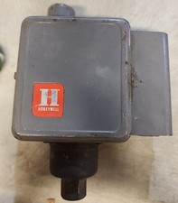HONEYWELL L91A1052 2 PRESSURETROL CONTROLLER 5-150 PSI