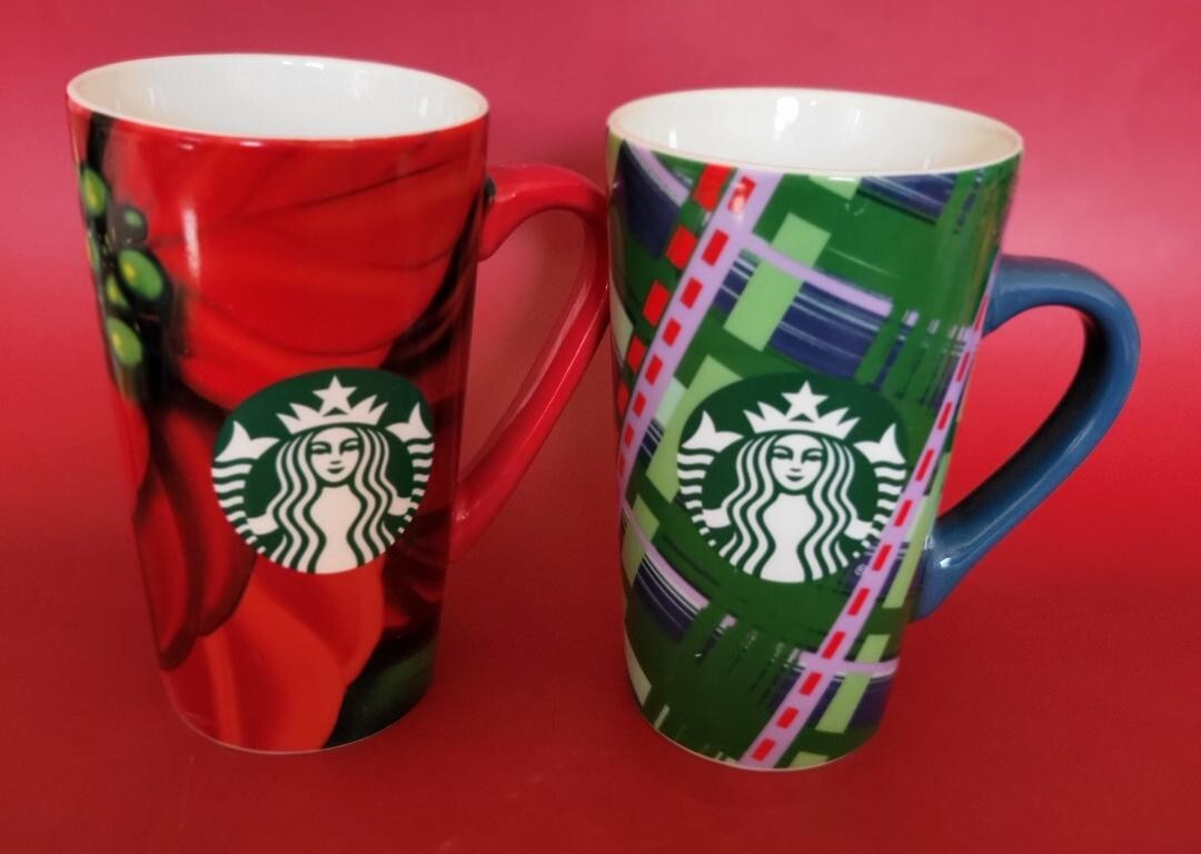 2020 Starbucks Red Poinsettia Green Plaid Ceramic Coffee Mug Set 16 oz Holiday Edition