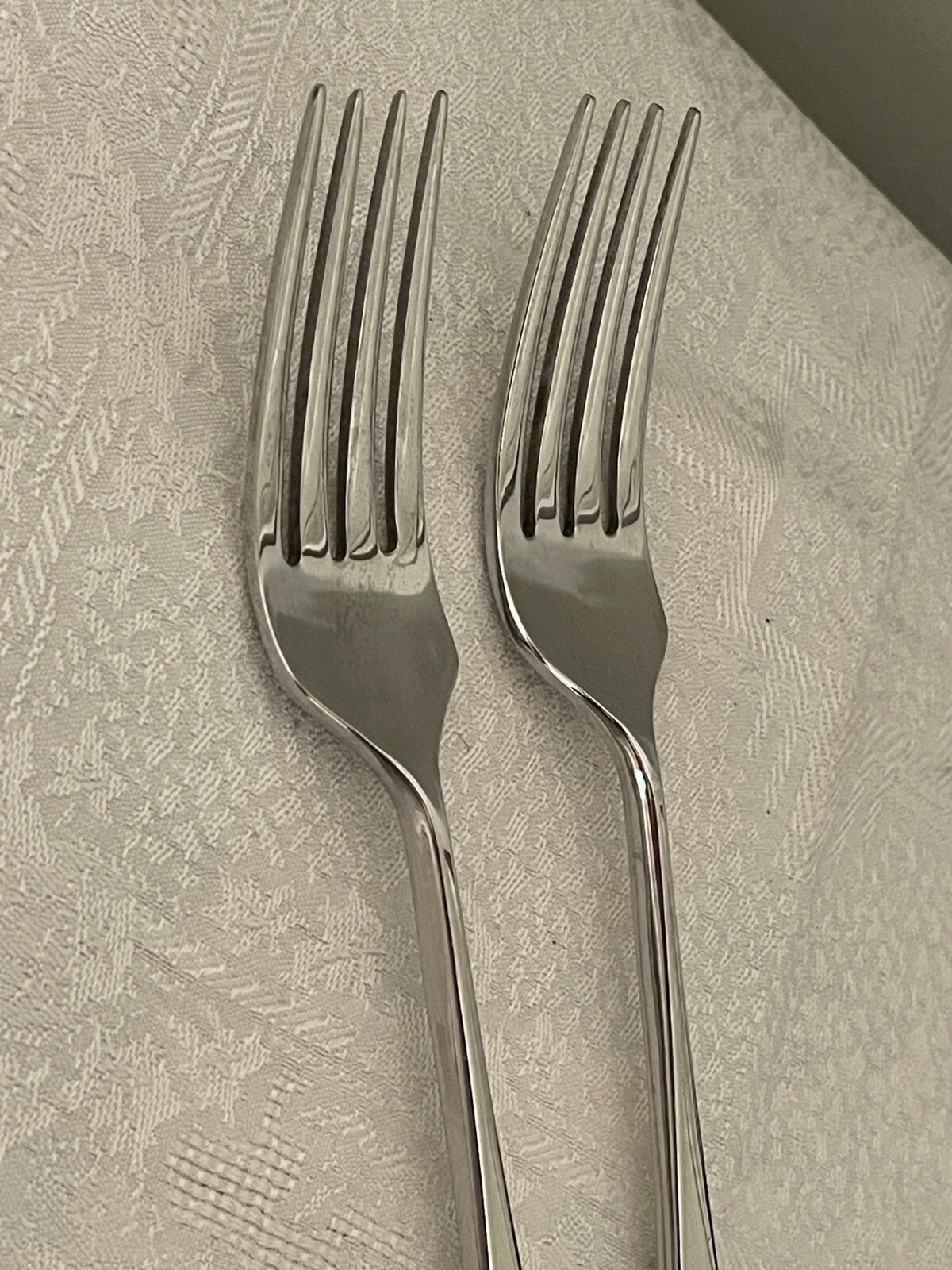 Mikasa LUCIA Stainless Glossy Flatware Silverware Set Of 2 Dinner Forks