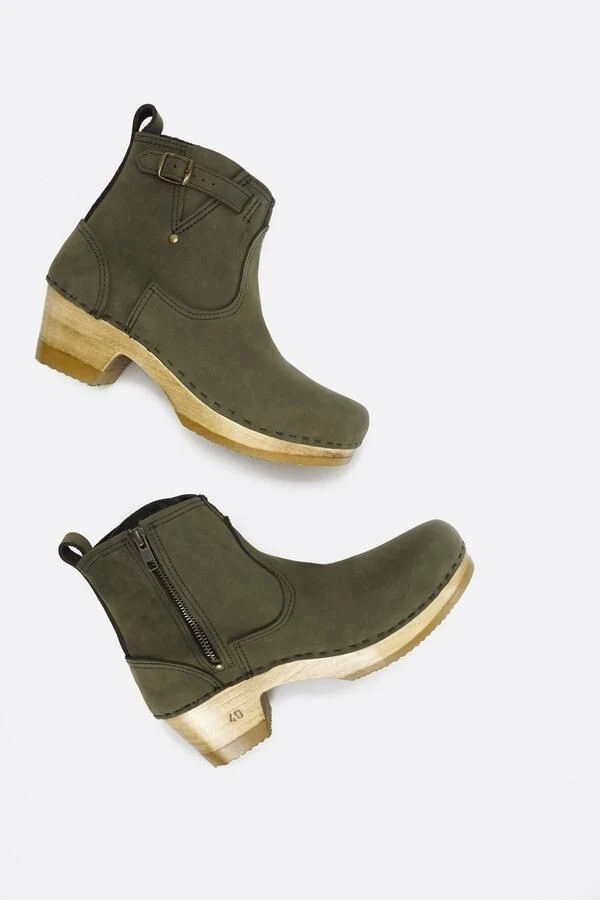 No 6 buckle boot sale