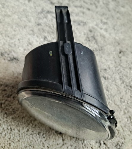Genuine BMW Right Fog Lamp Light 63176920886 Halogen Oem.