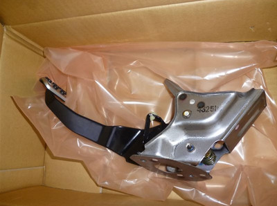 Genuine Honda Clutch Pedal Assembly 46910-SEA-R01 Accord TSX CL7 CL9 CM OEM