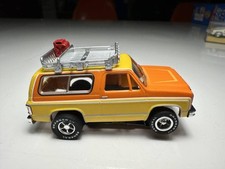 Auto World Xtraction77 Chevrolet Blazer HO Slot Car
