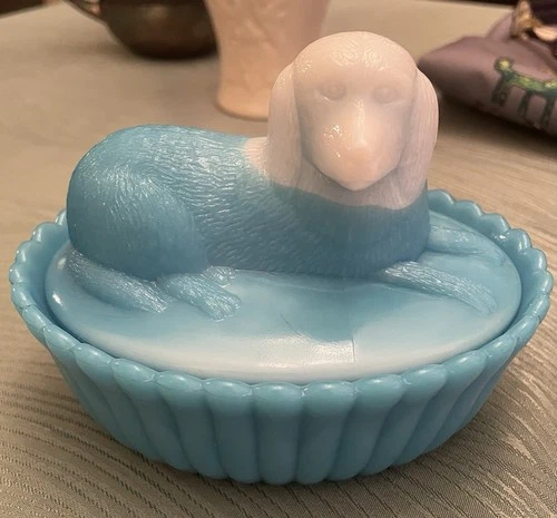 🩵Antique Westmoreland Blue & White Milk Glass Dog Covered Dish Ribbed 5.5" x 4"
