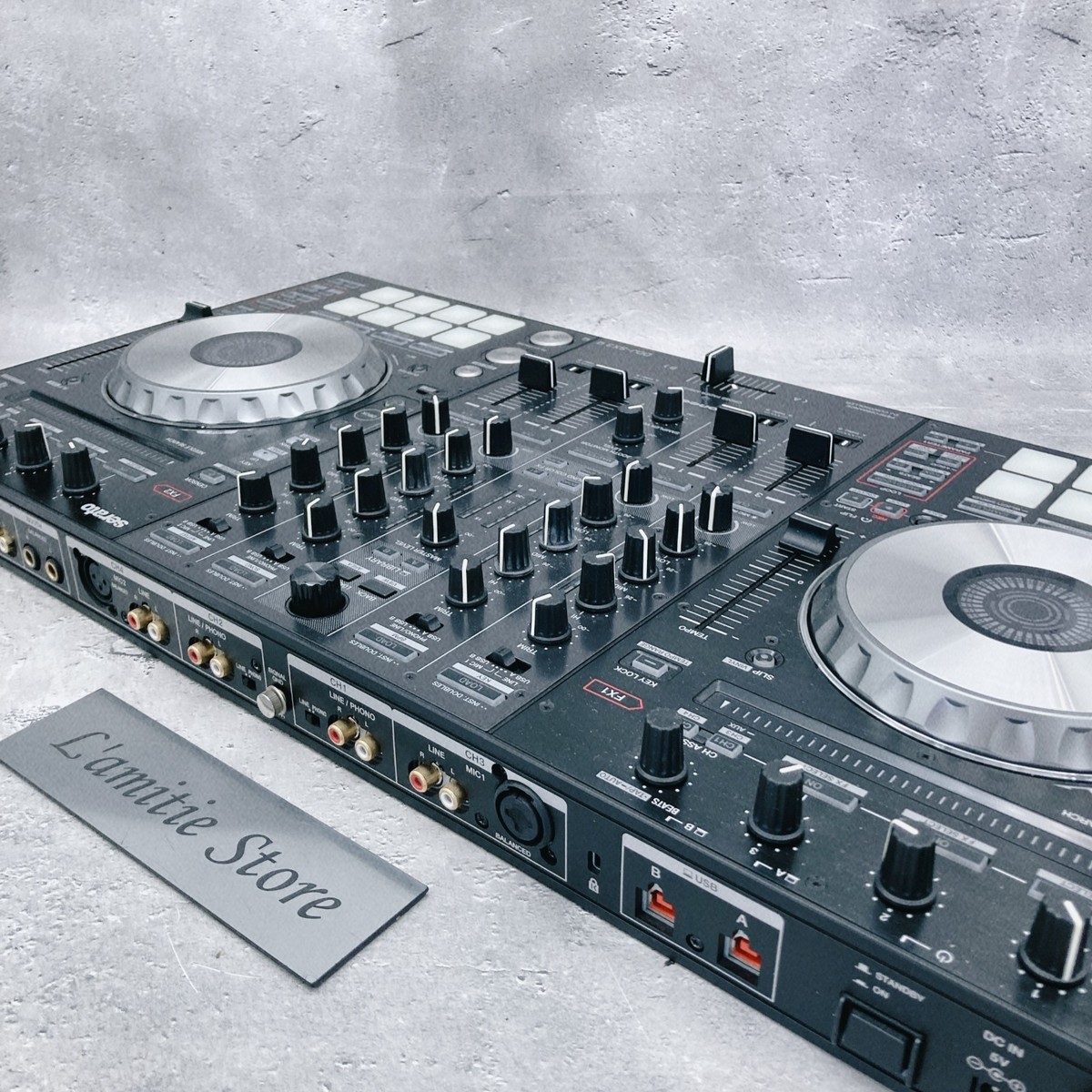 Pioneer DDJ-SX3 Serato 4-channel Performance DJ Controller DDJSX3