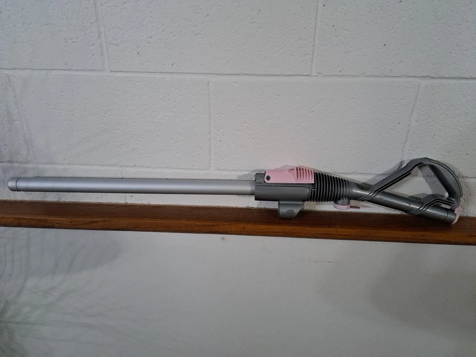 Piezas de aspiradora Dyson DC07 conjunto de mango de varilla de extensión rosa 38" Foto 2 de 4