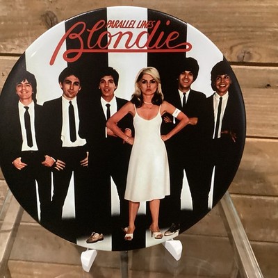 Blondie-Parallel Lines Cover Album Art Graphic Tin sign 12  Round Man-Cave Décor