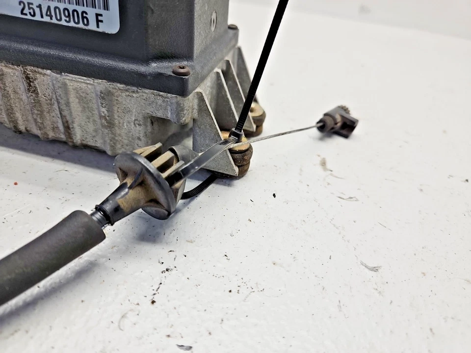 Chevy GMC K1500 1994-1995 Suburban Cruise Control Moule Cable OEM 3860 Foto 2 de 4