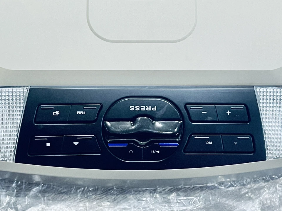 Voxx MTGBAVX10 10.1" Digital High Def Overhead Monitor System W/DVD And HDMI - Image 3 of 4