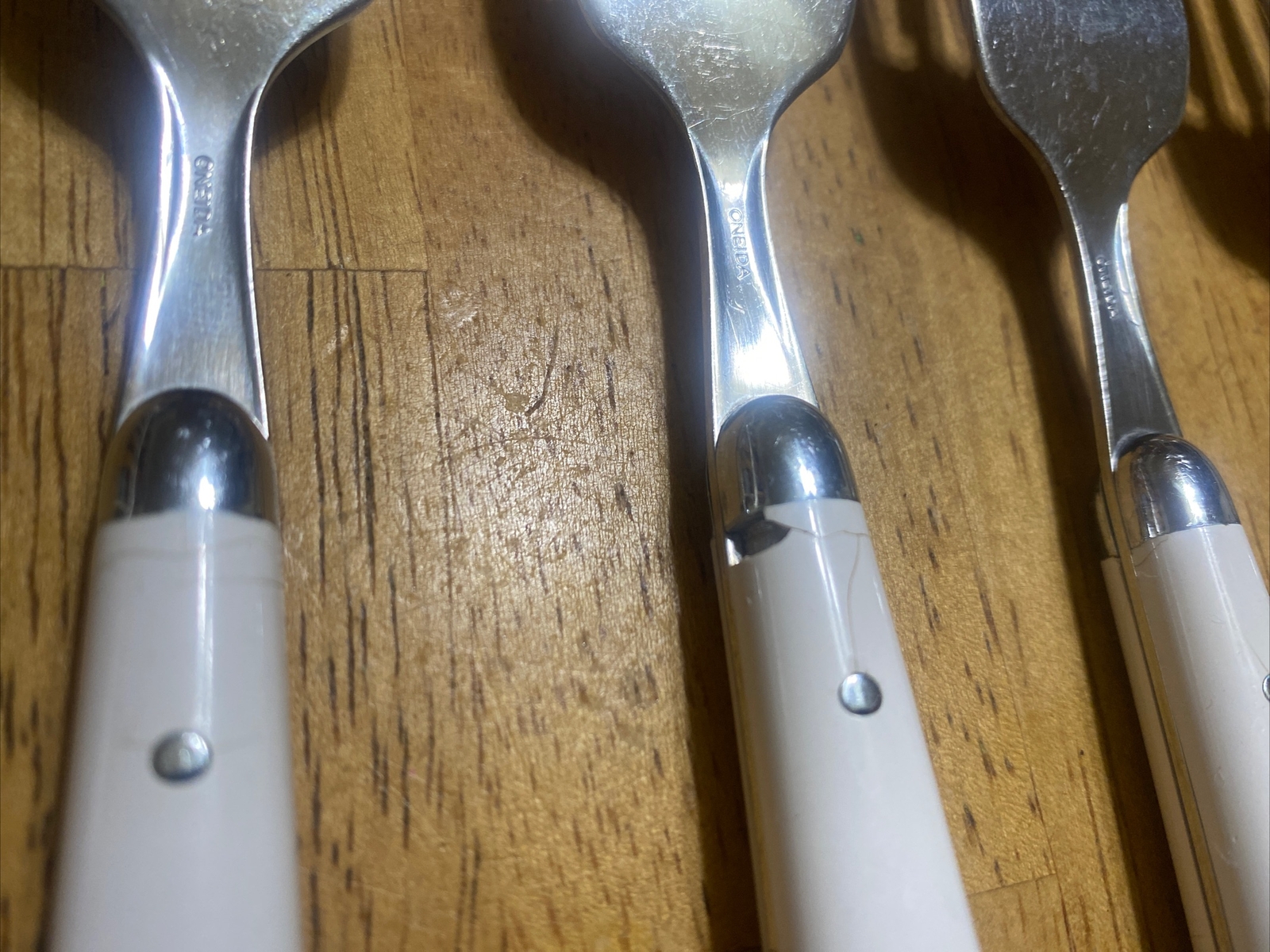 4 Pieces Oneida White Palette Salad Fork Stainless Steel Flatware 6.5"