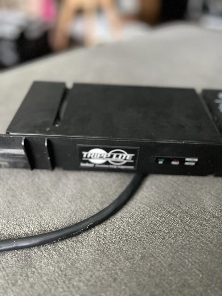 TRIPP LITE IBAR 12 ULTRA SURGE SUPPRESSOR 12 OUTLETS #M31 - Image 2 of 4