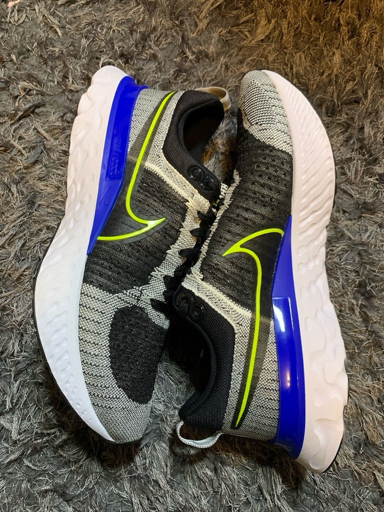 Nike React Infinity Run Flyknit 2 in Racer Blue Cyber - Size 12