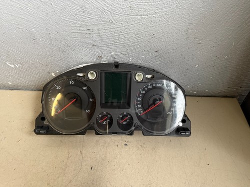 VW Passat 3C 2.0TDI 2008  Tacho Kombiinstrument 3C0920871E