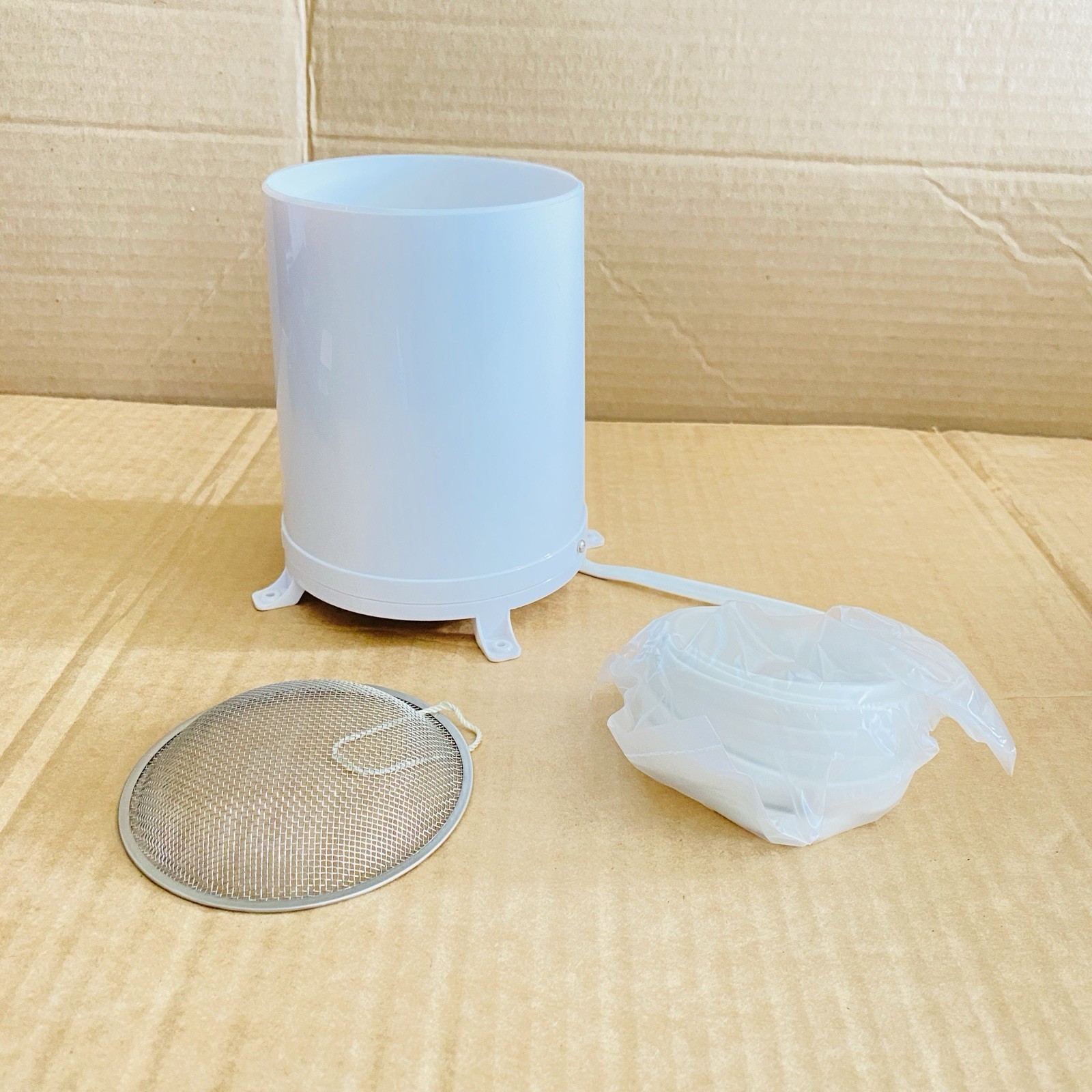 New Oregon Scientific RGR968 Wired Rain Gauge
