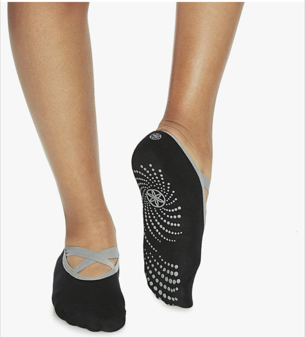 Gaiam Grippy Yoga-Barre Socks Black One Size Fits Most Shoe Size 5-10