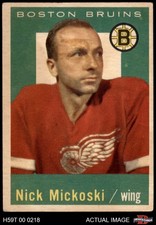 1959 Topps #37 Nick Mickoski Bruins 1 - POOR