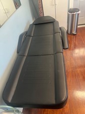 massage bed