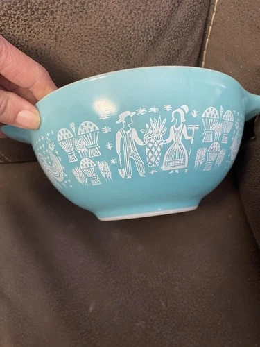 Vintage Pyrex #442 Amish Butterprint Turquoise Cinderella 1-1/2 Qt Mixing Bowl