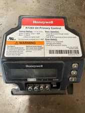 Honeywell Universal Digital Electronic Oil Primary, R7284U1004