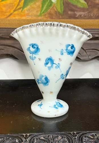 Fenton Art Glass Charleton Silver Crest Fan Vase Charleton Blue Roses