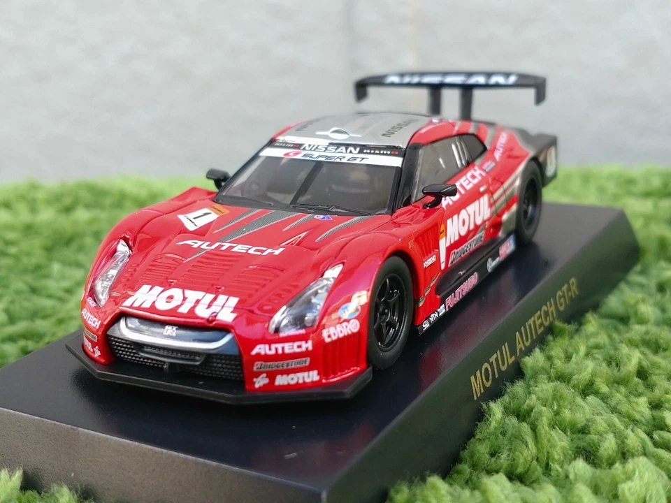 Super GT 2009 / Motul Autech GT-R / Nº1 S. Motoyama / Autografiado / 1/64 / Kyosho Foto 4 de 4