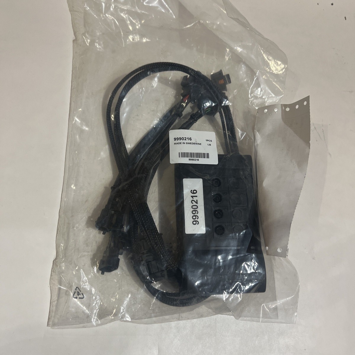 Volvo 9990216 - CONNECTING CABLE, Made In Sweden. New & Free 