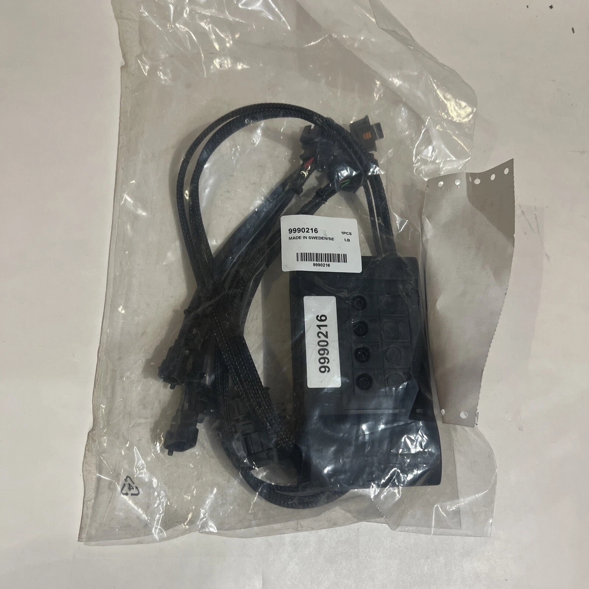 Volvo 9990216 - CONNECTING CABLE, Made In Sweden. New & Free 