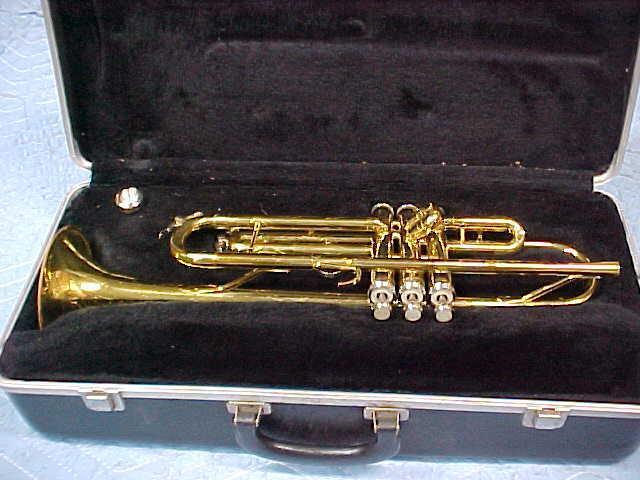 Vintage King 600 Trumpet. Very Good and Ready to Play Vintage King 600 Trumpet. Very Good and Ready to Play
