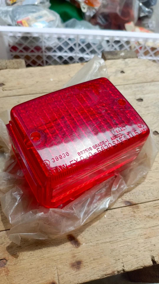 Lente trasera freno original JAPÓN NUEVO DE STOCK Yamaha XT500 SR500 DT250 DT1 DT2 DT3 Foto 2 de 4