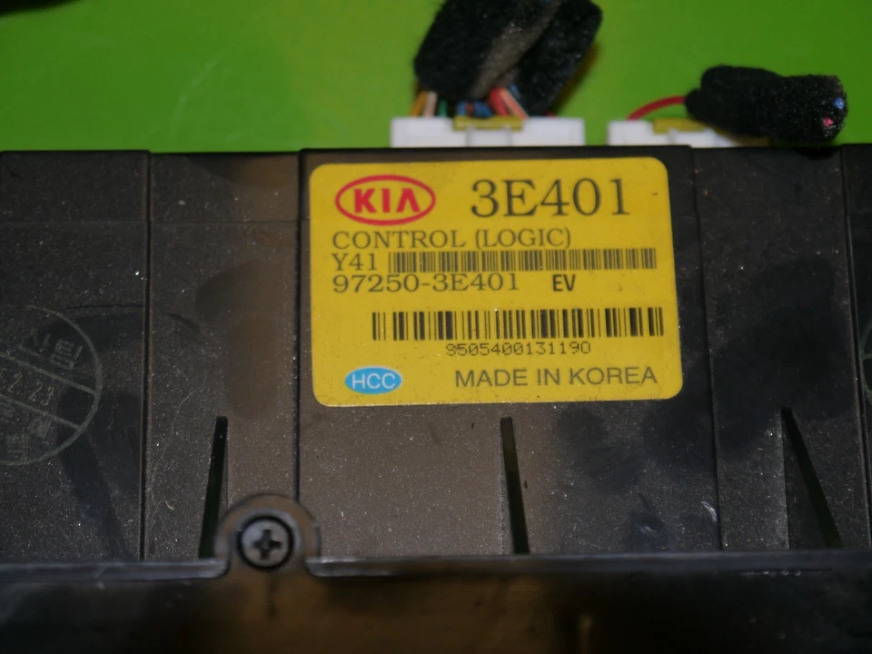 2005 05 Kia Sorento ac heater temperature climate control OEM - Image 3 of 4