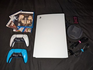 Launch PS5 Console Lot System Games Clair Obscur 33 PlayStation 5 Disc Edition