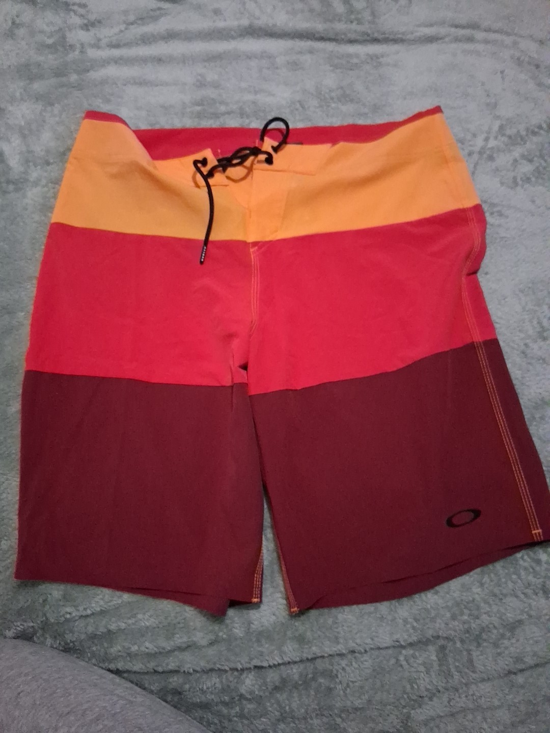 Oakley Men's Orange/red Board Shorts Size 34