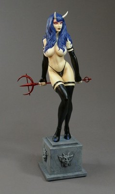CS Moore Studio and Joseph Michael Linsner's Sinful Suzi statue # 196/1200! RARE