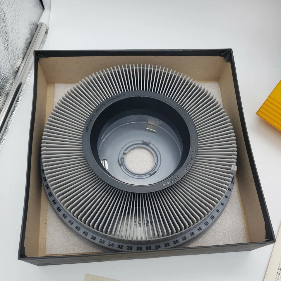 Kodak Carousel Transvue 140 Slide Tray New Great Condition View Photos - Image 2 of 4