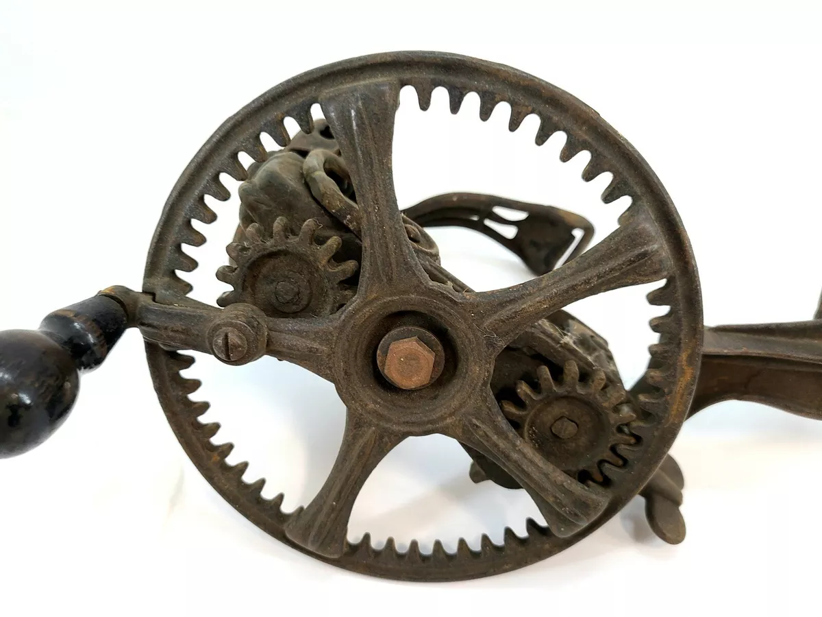 Old cheap apple peeler