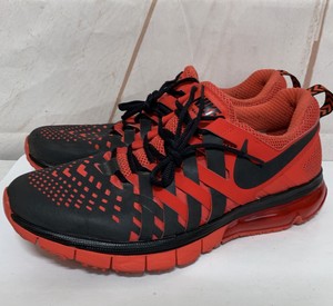 nike fingertrap red