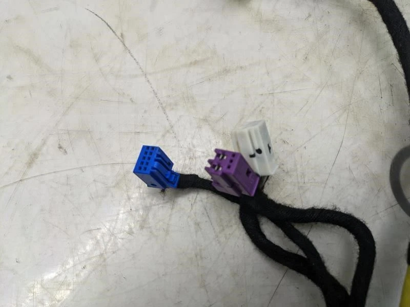 2018-2020 Ram 1500 Classic Front Left Door Wire Harness 68365303AB OEM - Image 4 of 4