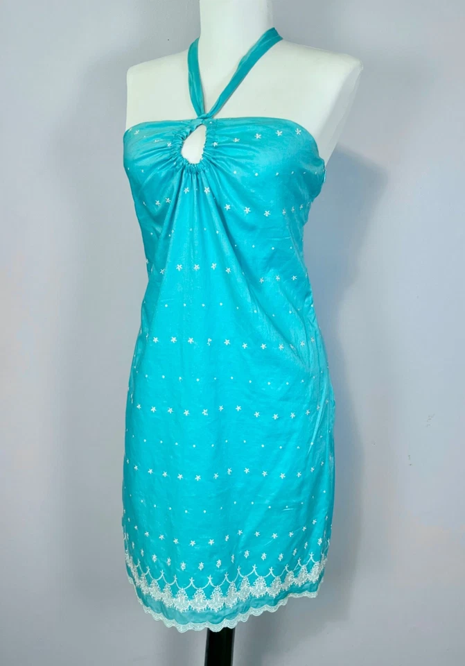 Mini vestido vintage Tocca bordado gola redonda azul água turquesa tamanho 2/XS - Imagem 2 de 4
