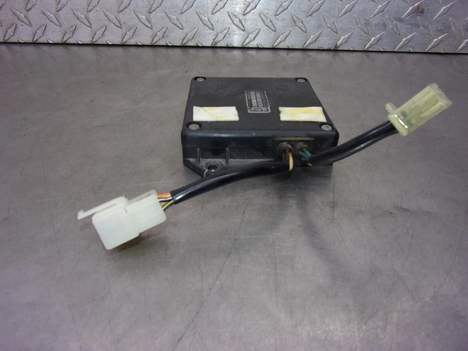 982 B SUZUKI INTRUDER VS 700 1986 OEM COMPUTER CDI Foto 3 de 4