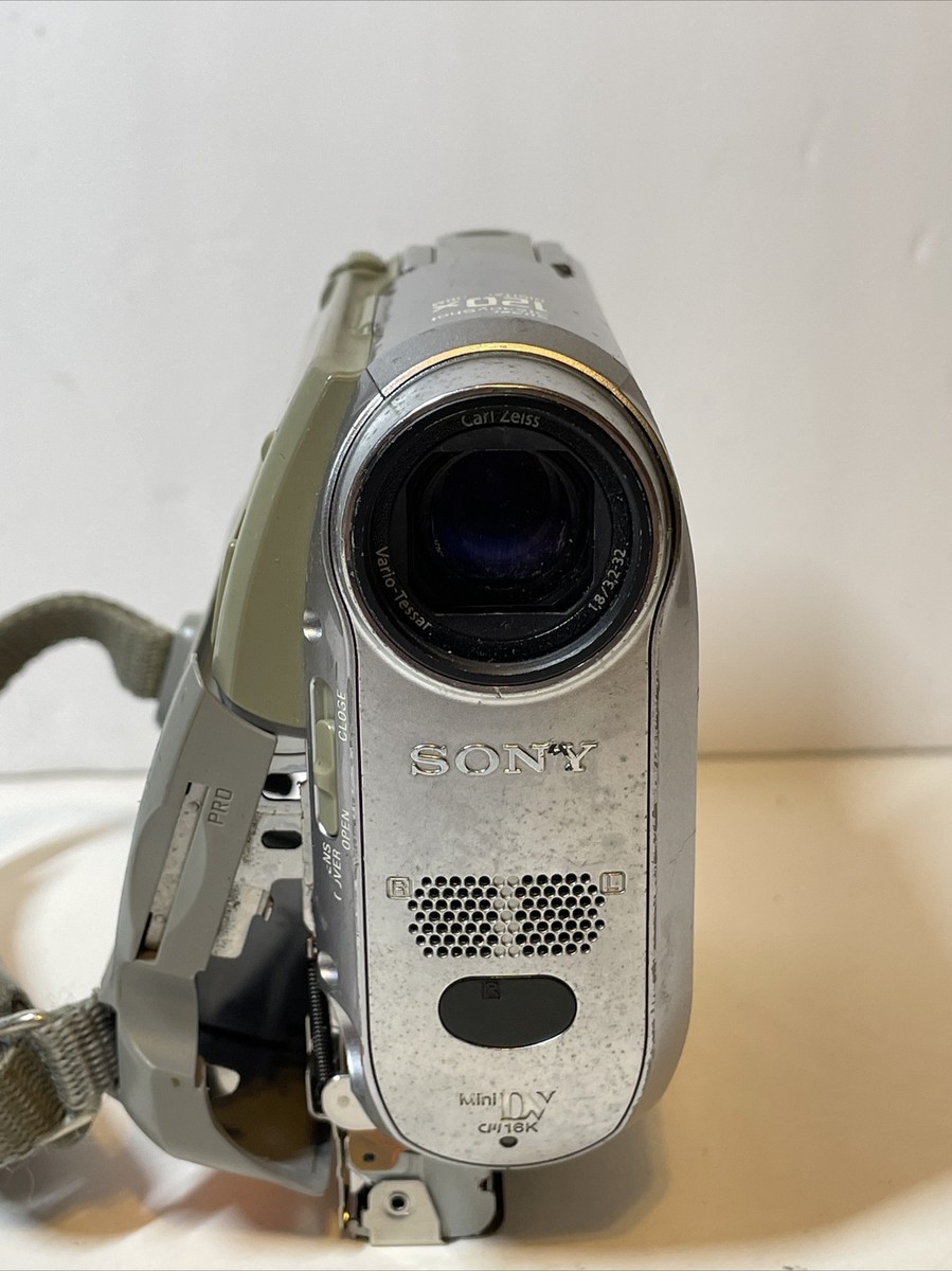 SONY DCR-HC40 美品 Sony DCR-HC40 Handycam Camcorder + Tape TESTED READ DESCRIPTION