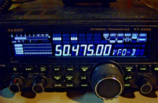 Yaesu FT 450D Transceiver with Mic