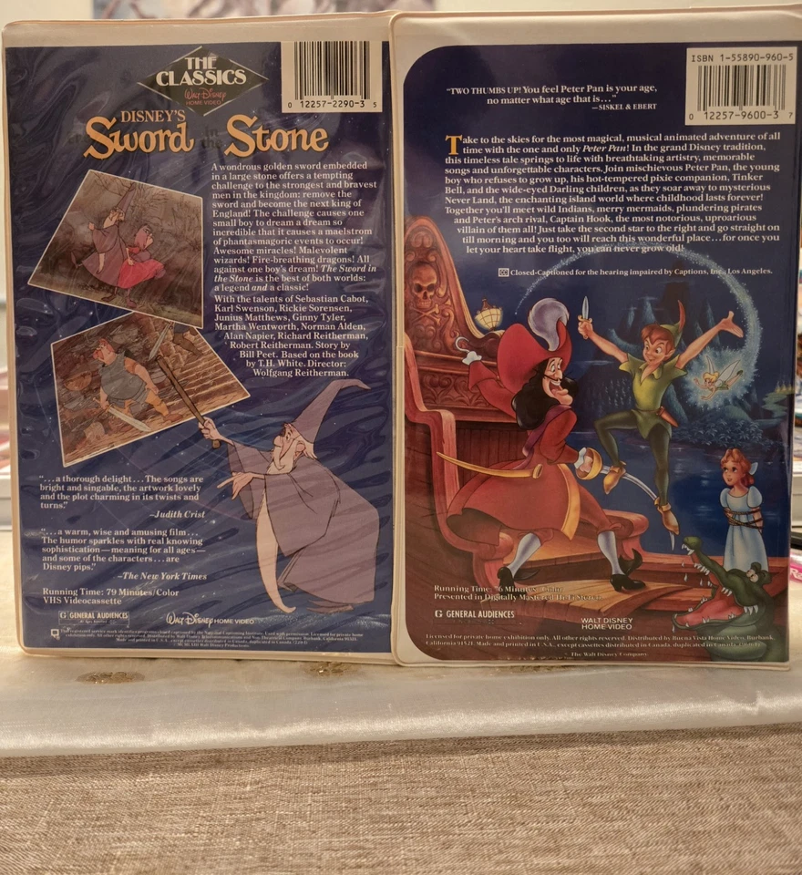 LOT OF 4 DISNEY CLASSIC VHS TAPES Peter Pan Lion King Homeward Bound Sword Stone Foto 3 de 4